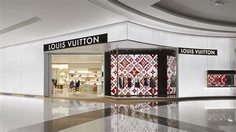 lv official website dubai|Louis Vuitton Dubai Mall Fashion Avenue.